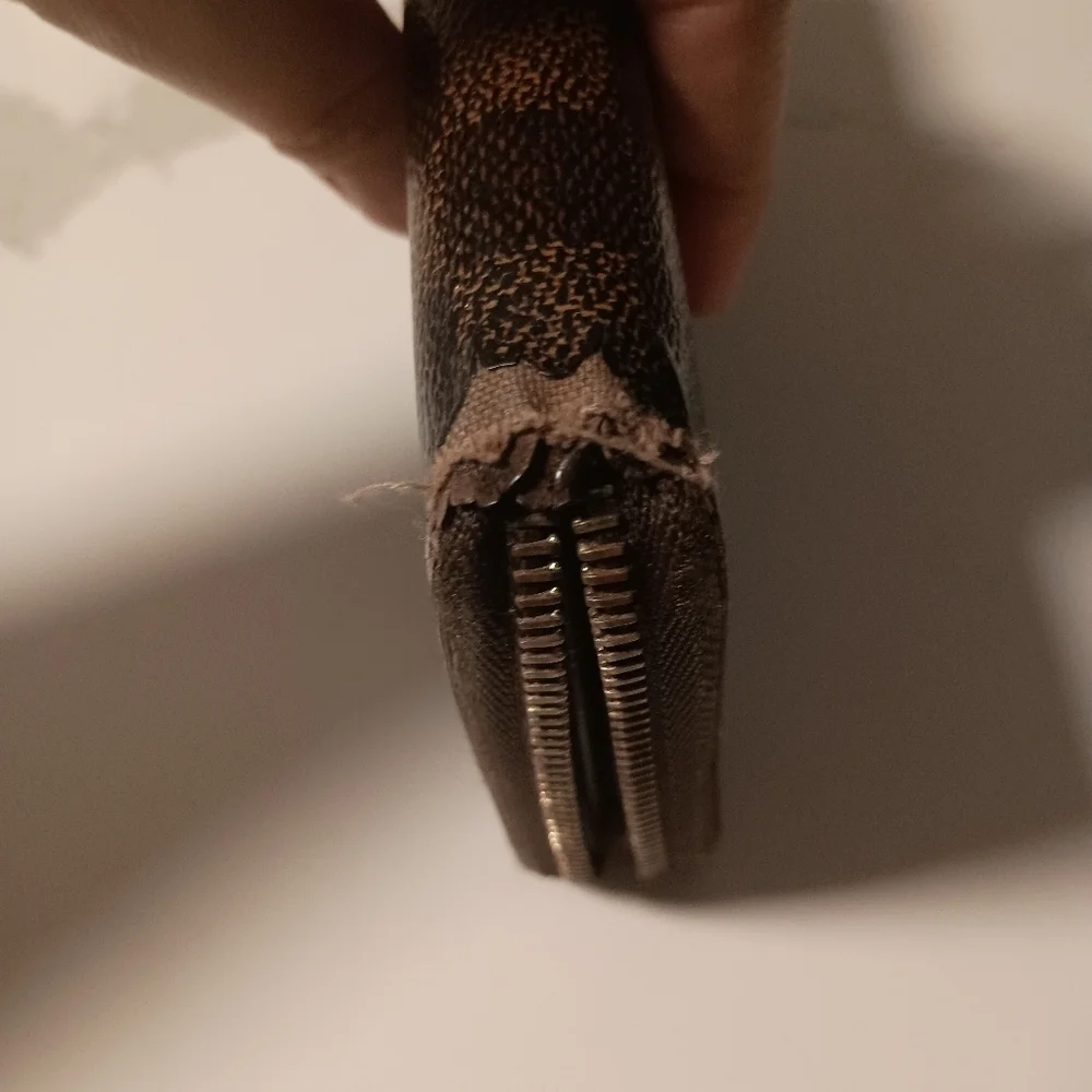 Authentic Louis Vuitton Damier Ebene Canvas Long Zippy Wallet / Organizer - Picture 9 of 14